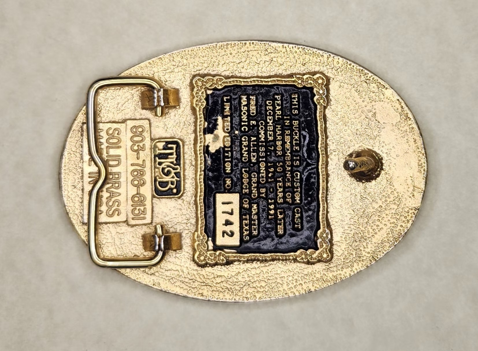 [Buckle Pic Missing] (Click here)